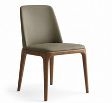 Load image into Gallery viewer, Q39 Chair

