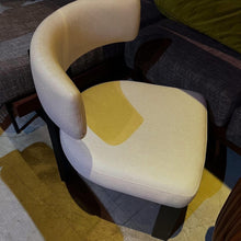 Load image into Gallery viewer, 24109 Chair
