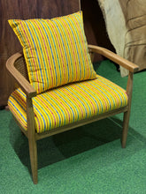 Load image into Gallery viewer, 25106 Accent Chair
