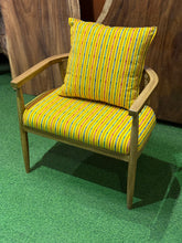 Load image into Gallery viewer, 25106 Accent Chair
