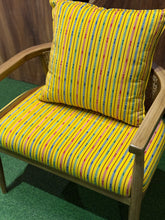 Load image into Gallery viewer, 25106 Accent Chair
