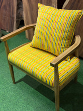 Load image into Gallery viewer, 25106 Accent Chair
