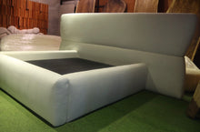 Load image into Gallery viewer, 2584 Oyen Flat Bed Frame
