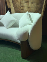 Load image into Gallery viewer, 2586 Couch

