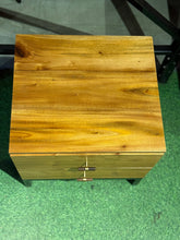 Load image into Gallery viewer, 25136 Side Table
