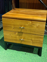 Load image into Gallery viewer, 25136 Side Table
