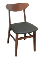 Load image into Gallery viewer, Q40 Chair
