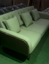 Load image into Gallery viewer, 2654 Couch

