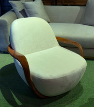 Load image into Gallery viewer, 2594 Accent Chair
