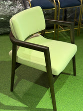 Load image into Gallery viewer, 25163 Chair
