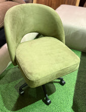 Load image into Gallery viewer, 25162A2 Office Chair
