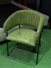Load image into Gallery viewer, 25162J Chair
