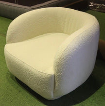 Load image into Gallery viewer, 25162A Accent Chair
