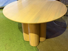 Load image into Gallery viewer, 2610 Round Table

