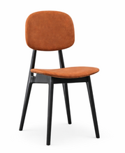 Load image into Gallery viewer, Q17 Chair
