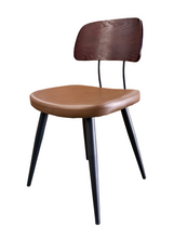Load image into Gallery viewer, Q27 Chair
