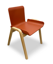Load image into Gallery viewer, Q32 Chair
