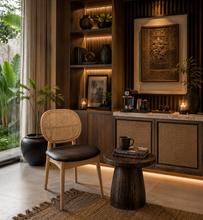Load image into Gallery viewer, Q60 Chair
